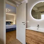 Relais Tiburtina Bed & Breakfast 3*