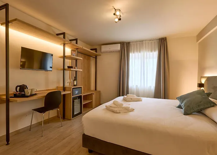 Bed & Breakfast Relais Tiburtina 4*