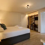 ベッド・アンド・ブレックファスト Relais Tiburtina