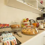 ベッド・アンド・ブレックファスト Relais Tiburtina 3*